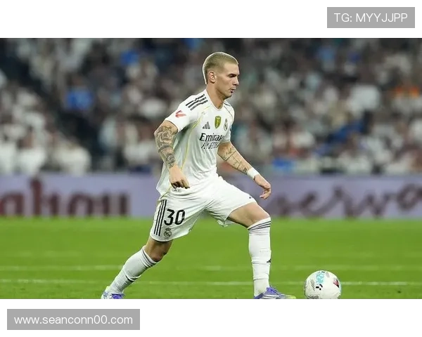 皇马越踢越自由，整体结构问题显现，赛季稳定性面临考验